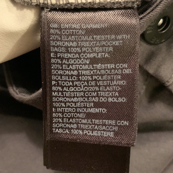 The North Face Men’s Standard Shorts - Picture 10 of 16